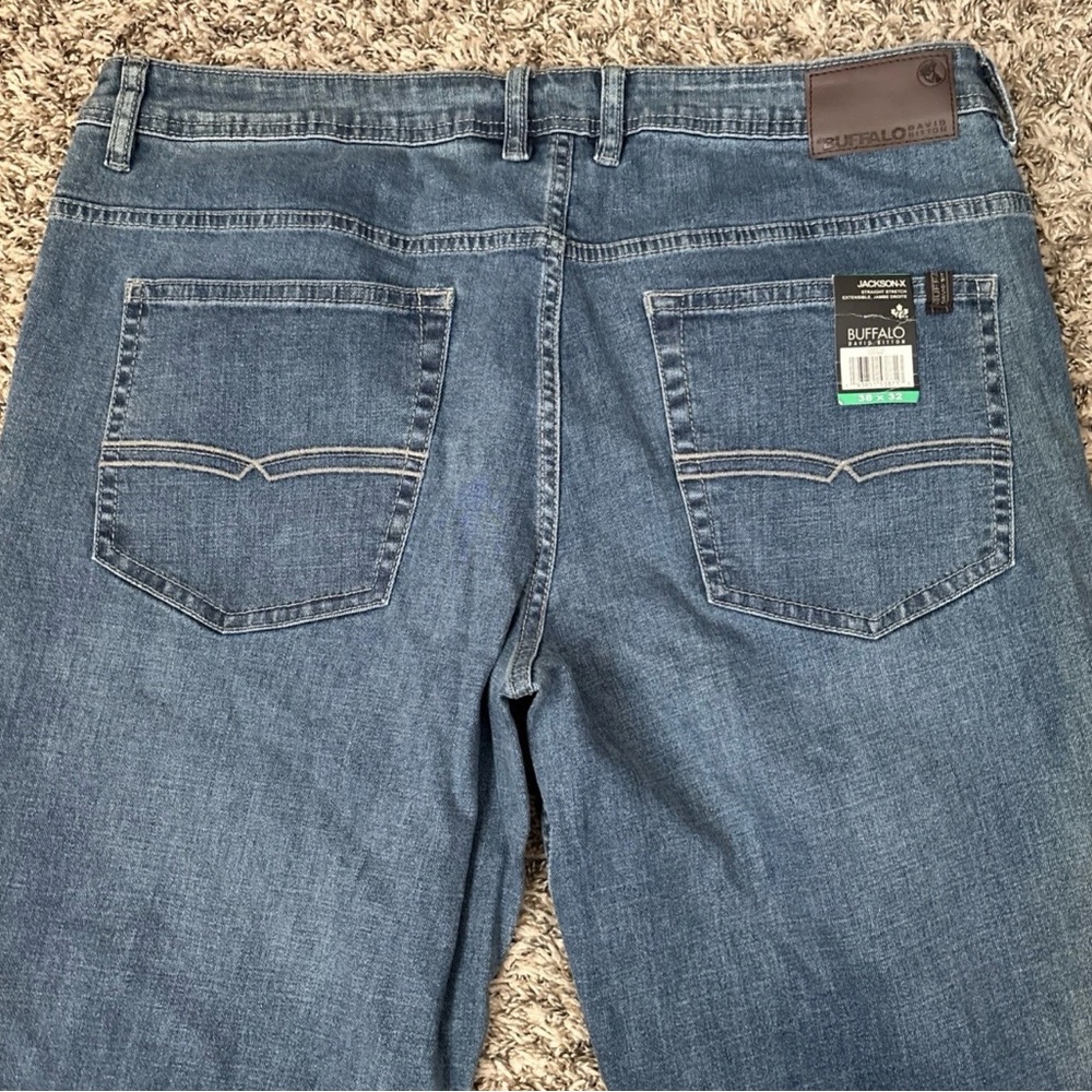 JACKSON Men’s Mid-Blue Straight Jeans